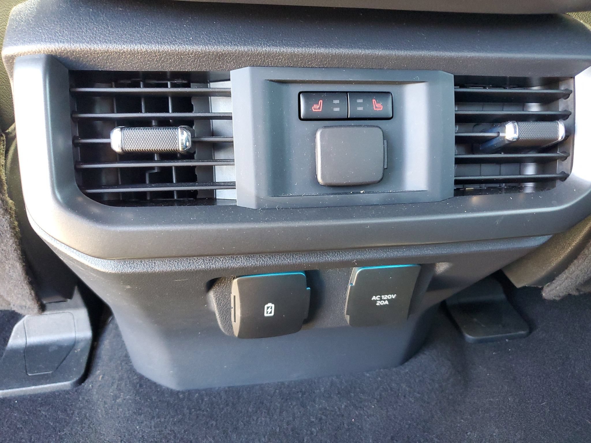 Certified 2024 Ford F150 Lariat w/ Equipment Group 502A High AWD/4WD image 11