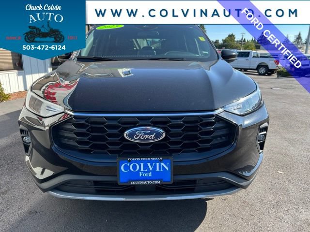 Certified 2025 Ford Escape ST-Line Select AWD/4WD image 5