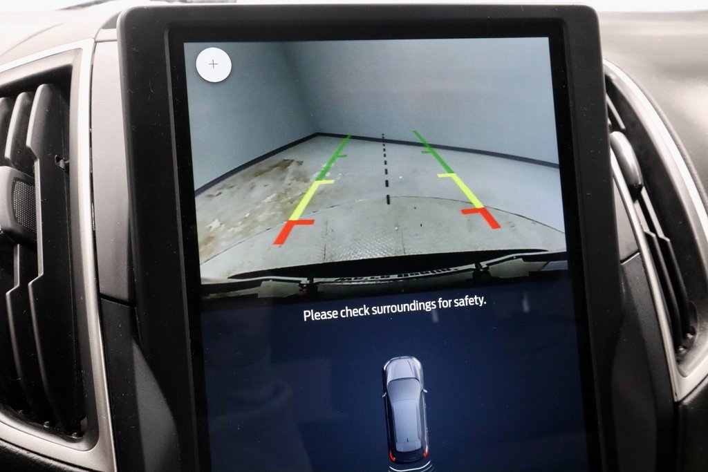 Certified 2022 Ford Edge SEL w/ Convenience Package image 2