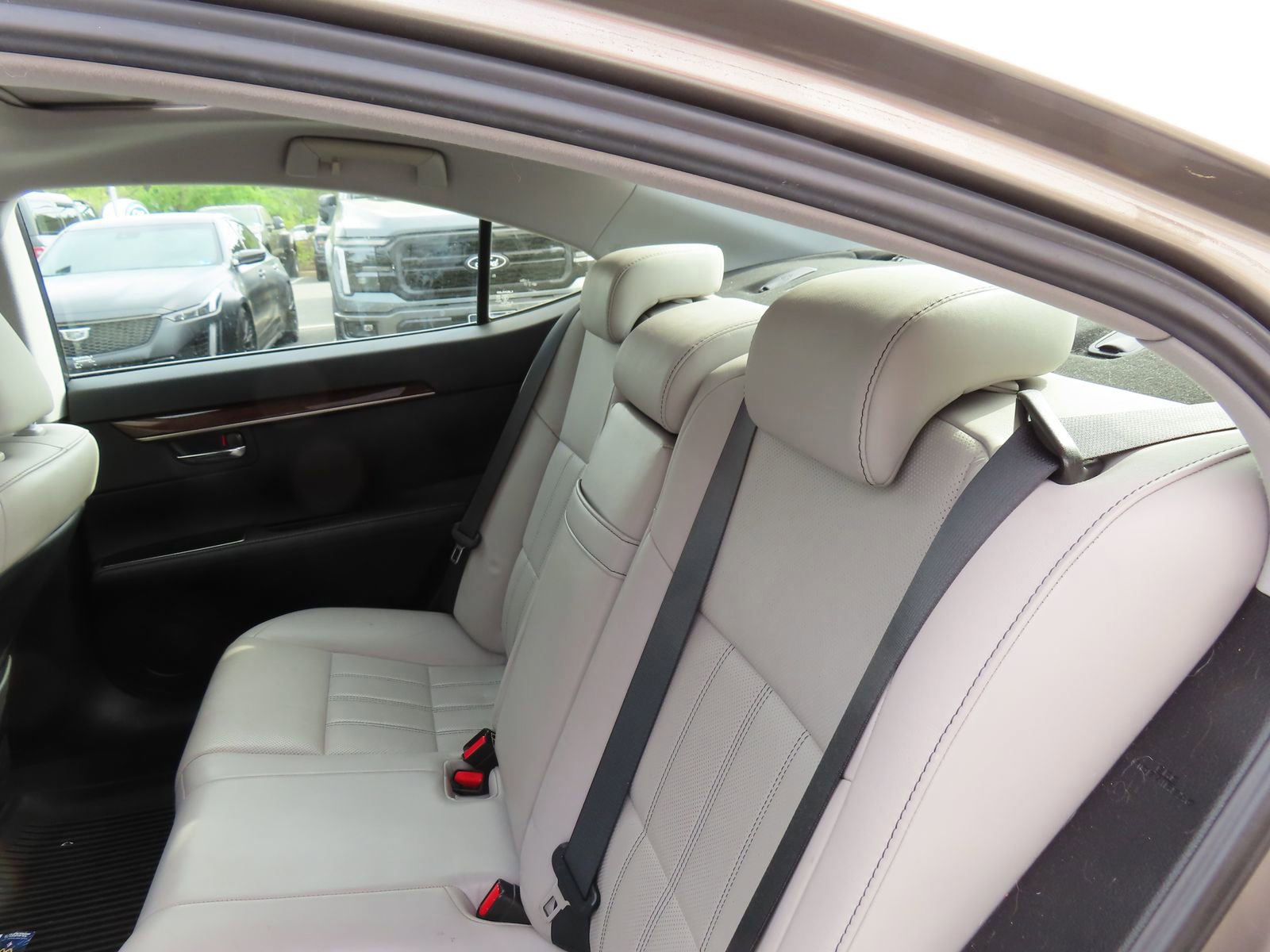 Used 2017 Lexus ES 350 w/ Luxury Package FWD image 34