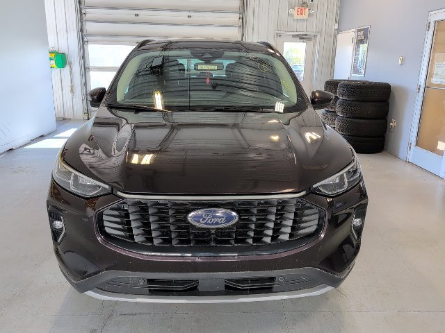 Certified 2023 Ford Escape Platinum AWD/4WD image 8