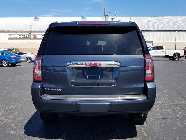 Used 2020 GMC Yukon Denali w/ Denali Premium Package AWD/4WD image 3