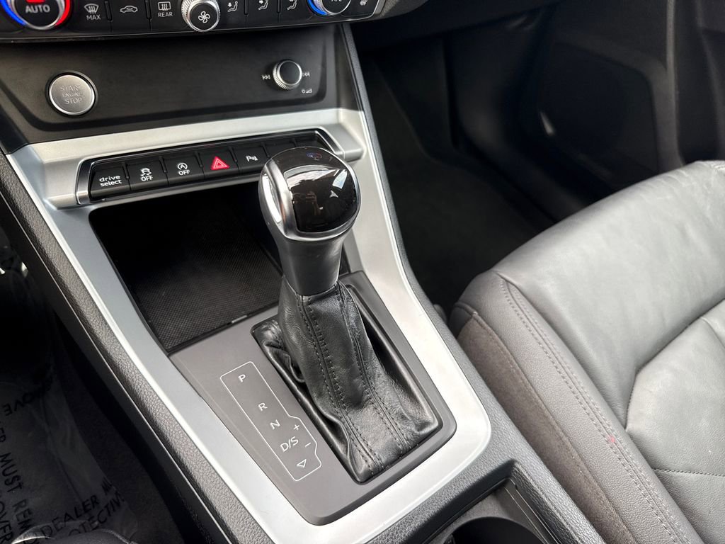 Used 2020 Audi Q3 2.0T Premium image 22