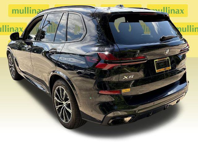 Used 2024 BMW X5 xDrive40i w/ M Sport Package AWD/4WD image 10