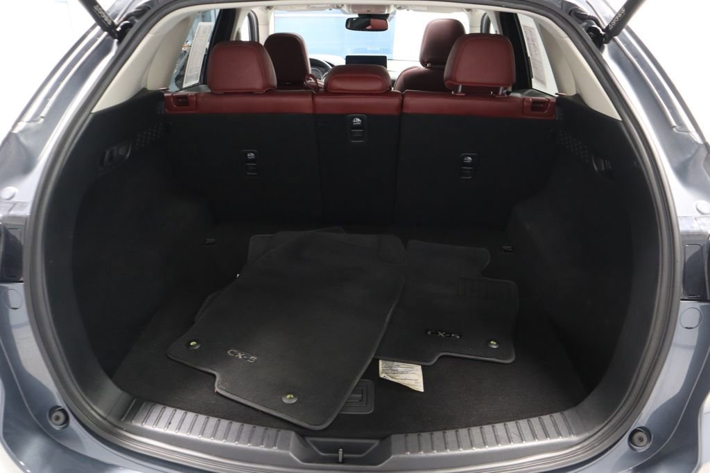 Used 2023 MAZDA CX-5 Carbon Edition image 17