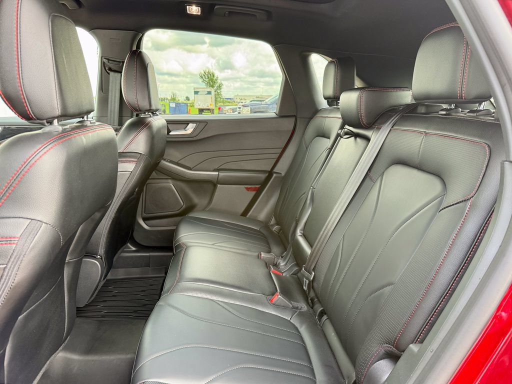 Certified 2025 Ford Escape ST-Line Elite w/ Premium Technology Package AWD/4WD image 12