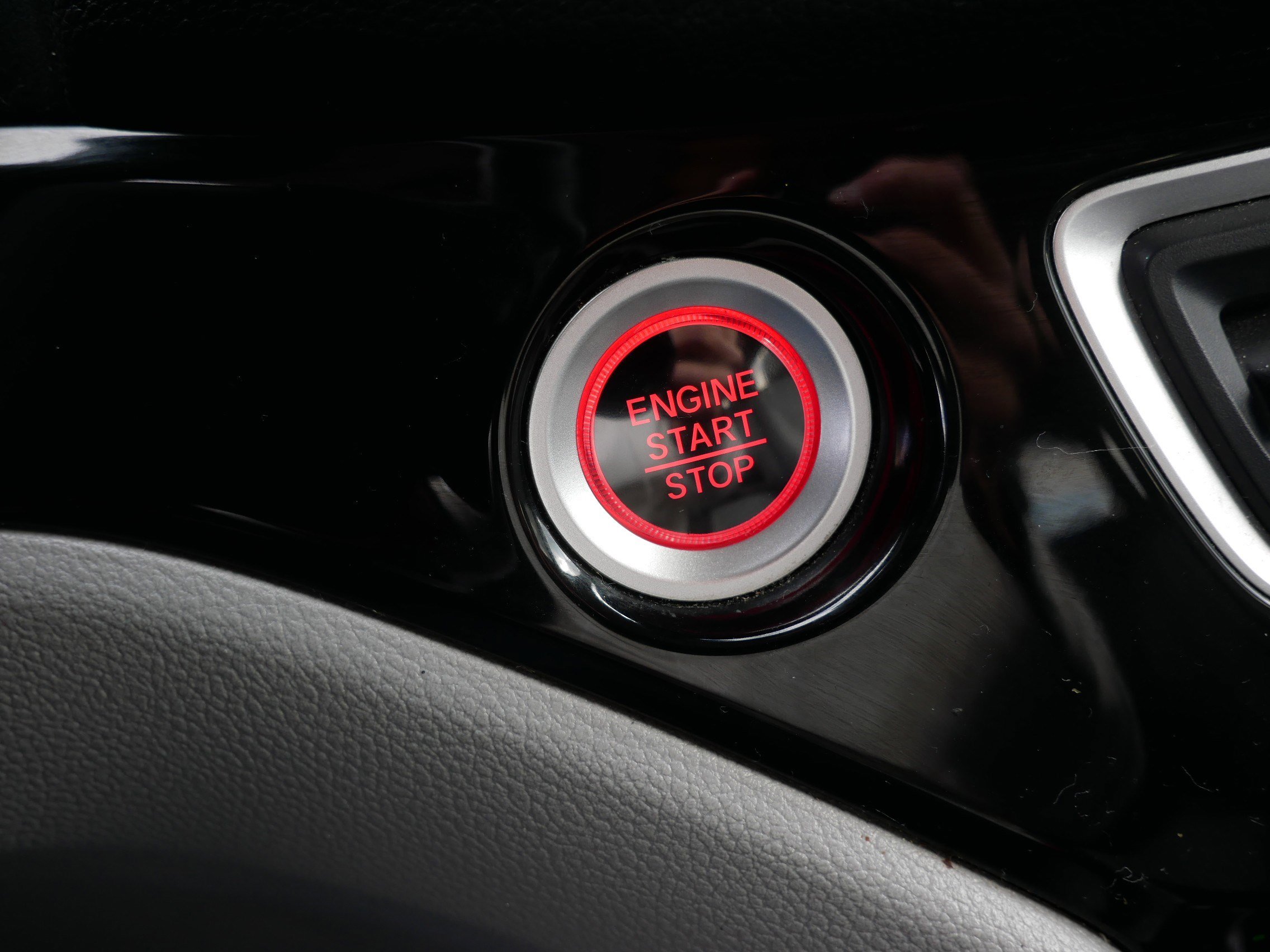 Used 2020 Honda Pilot Touring image 33