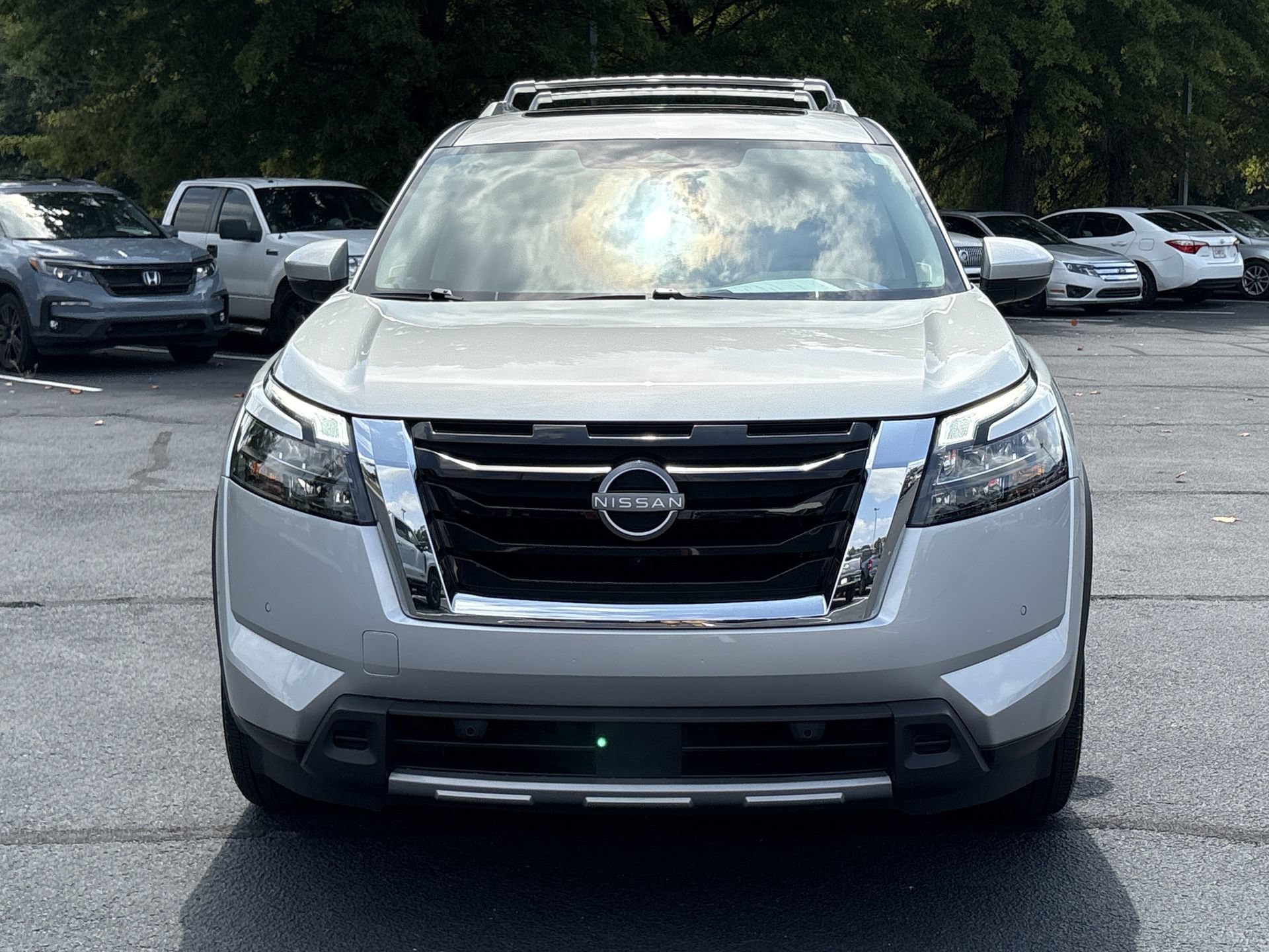Used 2025 Nissan Pathfinder Platinum w/ Cargo Package AWD/4WD image 29