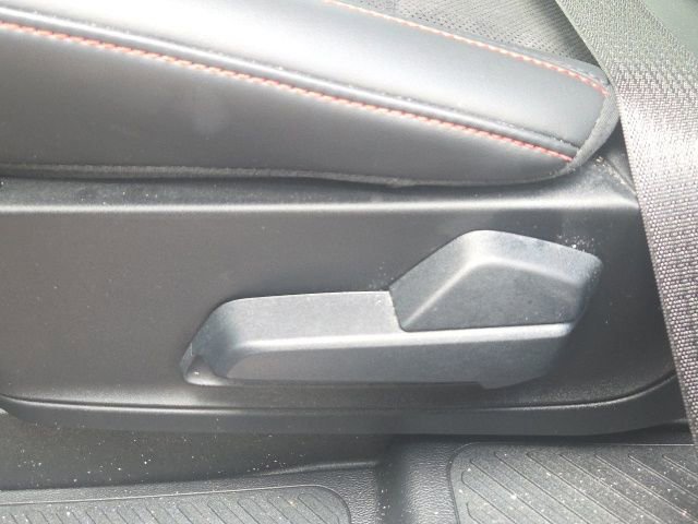 Certified 2025 Ford Explorer ST AWD/4WD image 18
