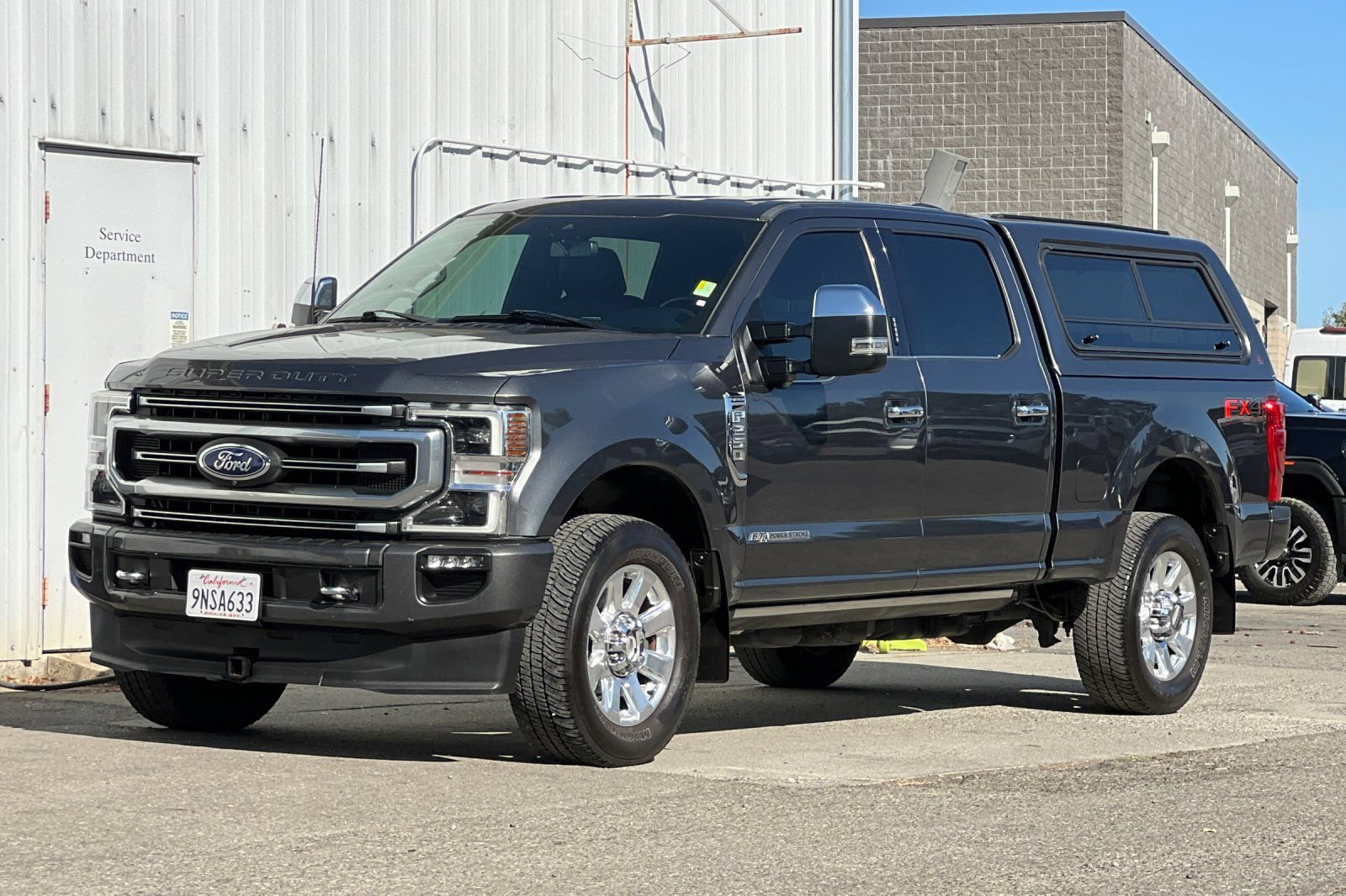 Certified 2020 Ford F250 Platinum w/ FX4 Off-Road Package AWD/4WD image 8