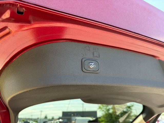 Certified 2017 Ford Escape Titanium AWD/4WD image 40