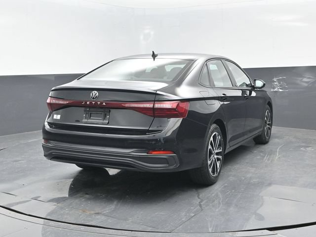 Used 2025 Volkswagen Jetta Sport FWD image 19