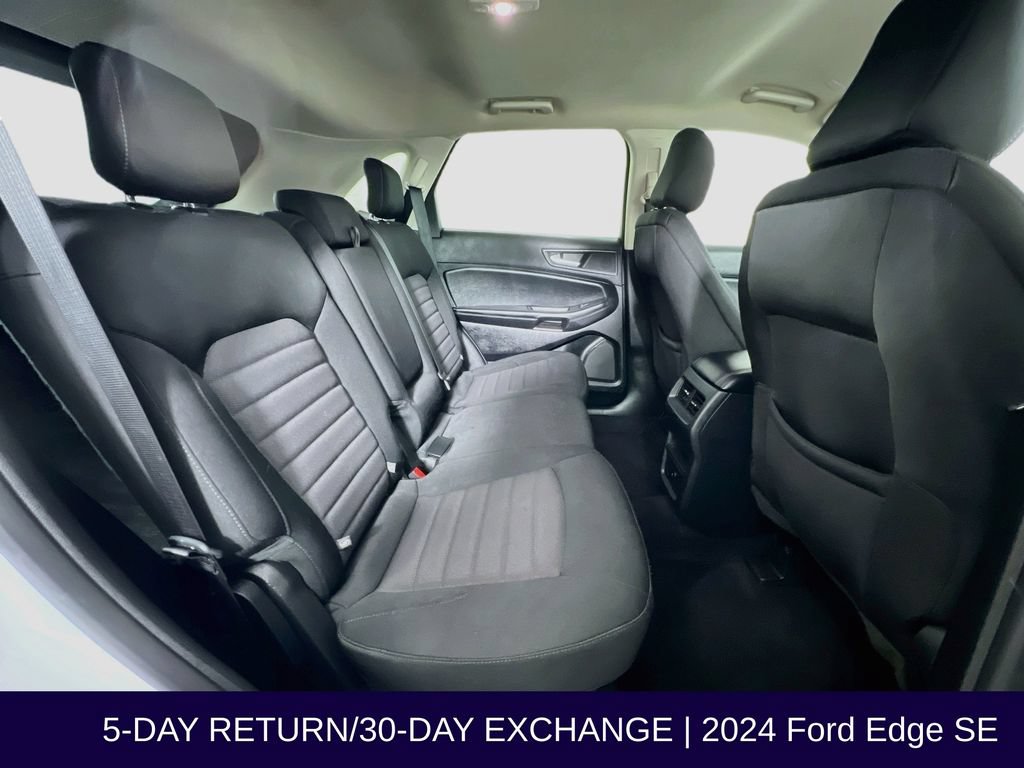 Certified 2024 Ford Edge SE w/ Black Appearance Package AWD/4WD image 30