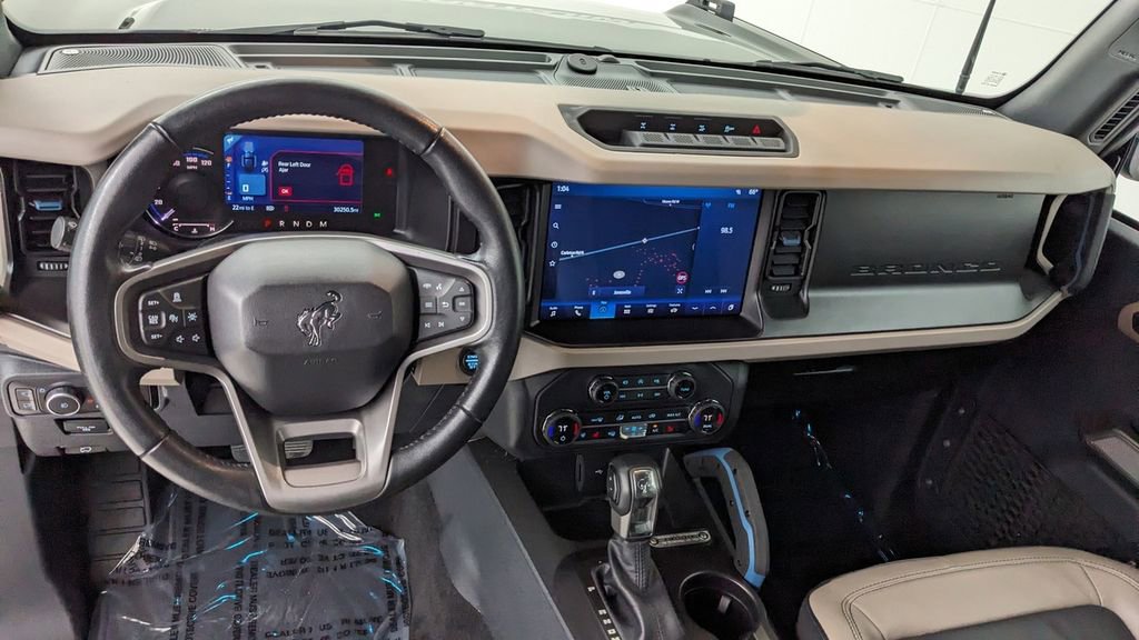 Certified 2023 Ford Bronco Wildtrak AWD/4WD image 3