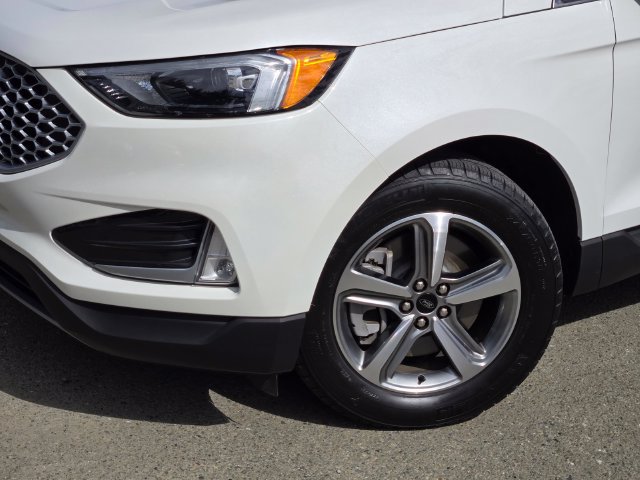 Certified 2023 Ford Edge SEL w/ Convenience Package AWD/4WD image 9