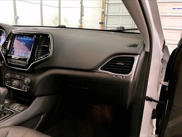 Used 2020 Jeep Cherokee Limited AWD/4WD image 15