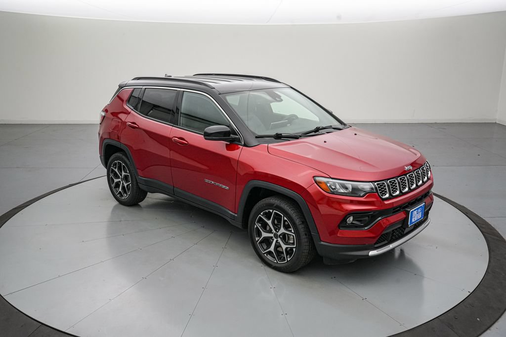 Used 2025 Jeep Compass Limited AWD/4WD image 2