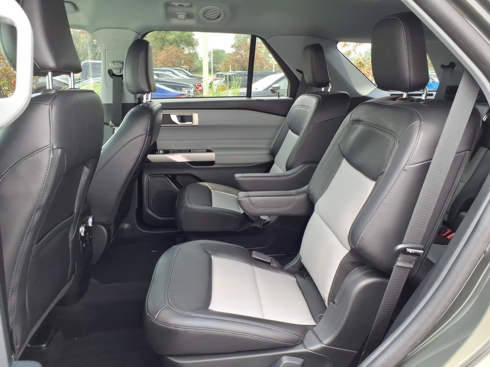 Certified 2023 Ford Explorer XLT w/ Equipment Group 202A AWD/4WD image 9