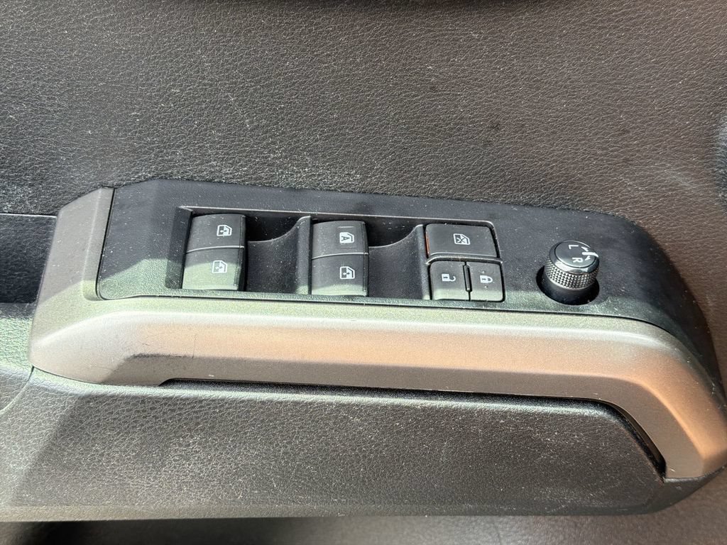 Used 2022 Toyota Tacoma SR5 RWD image 20