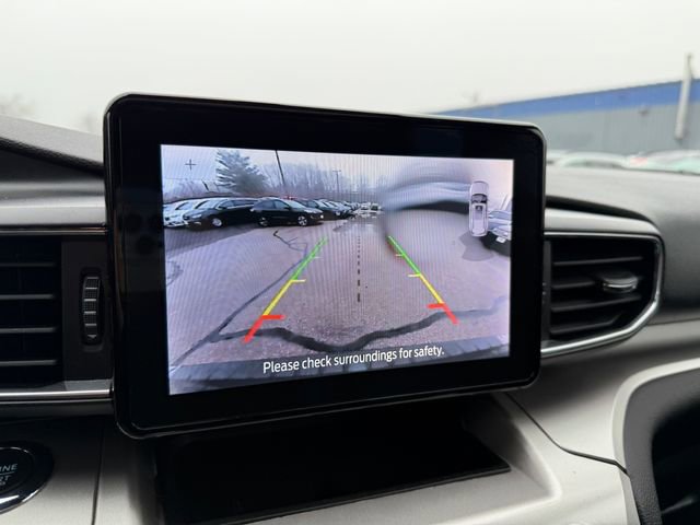 Certified 2022 Ford Explorer XLT w/ Equipment Group 202A image 12