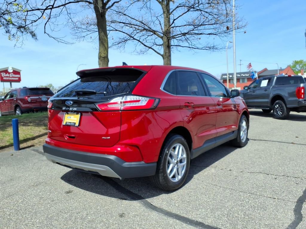Certified 2024 Ford Edge SEL w/ Convenience Package AWD/4WD image 6