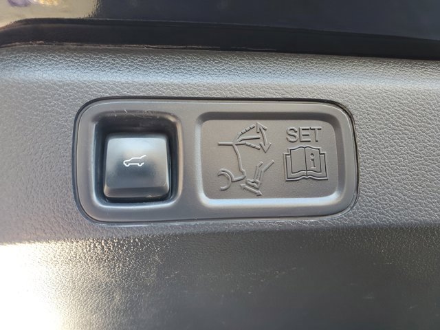 Certified 2024 Ford Expedition Max Limited image 9