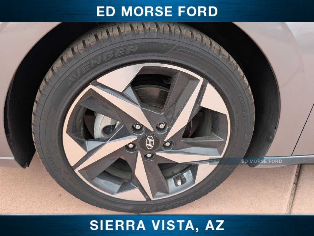 Used 2023 Hyundai Elantra Limited FWD image 28