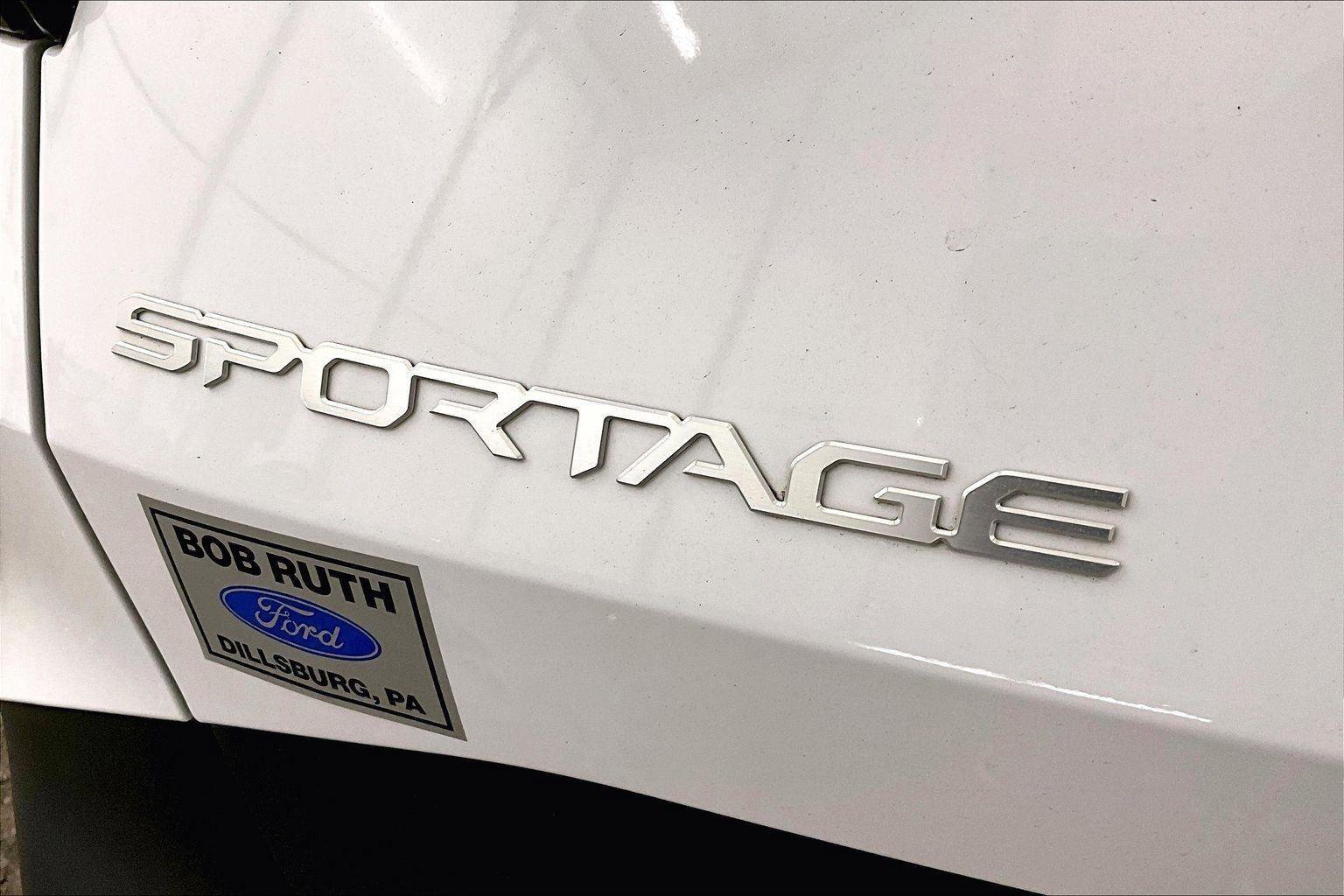 Used 2023 Kia Sportage EX image 13