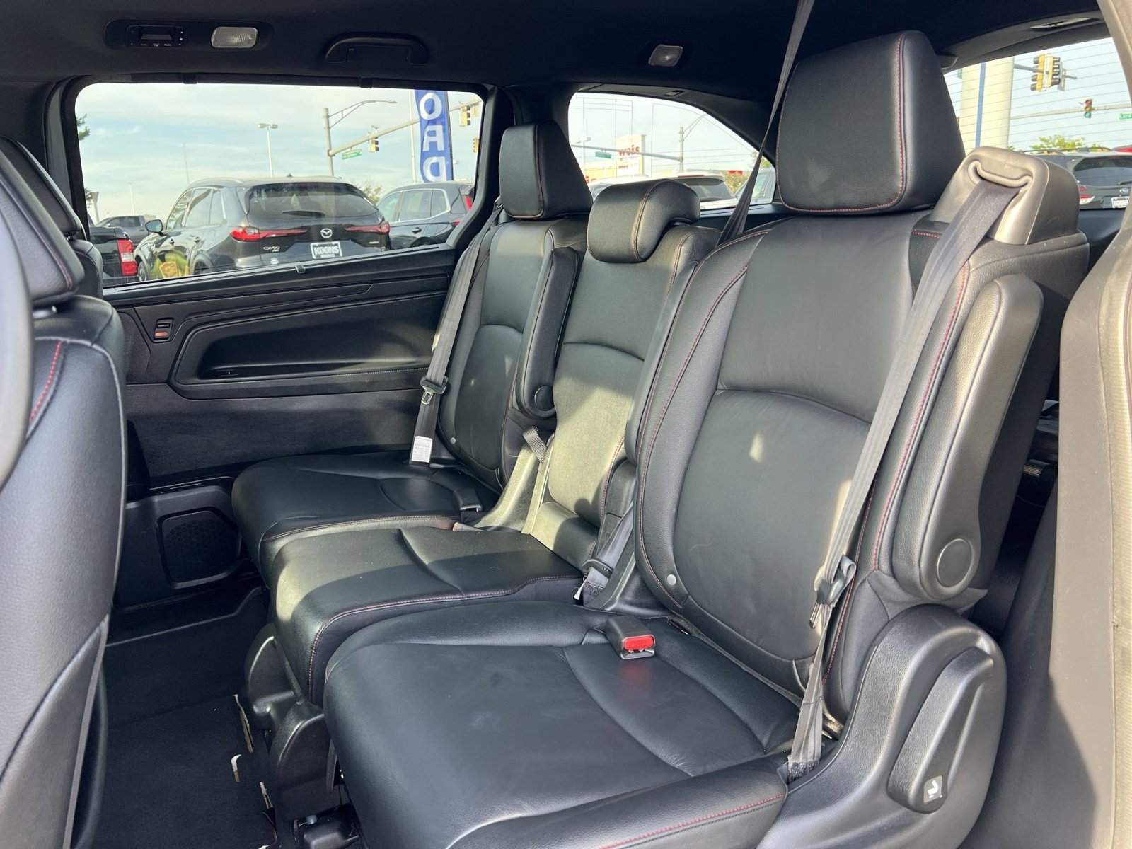 Used 2025 Honda Odyssey Sport-L image 32