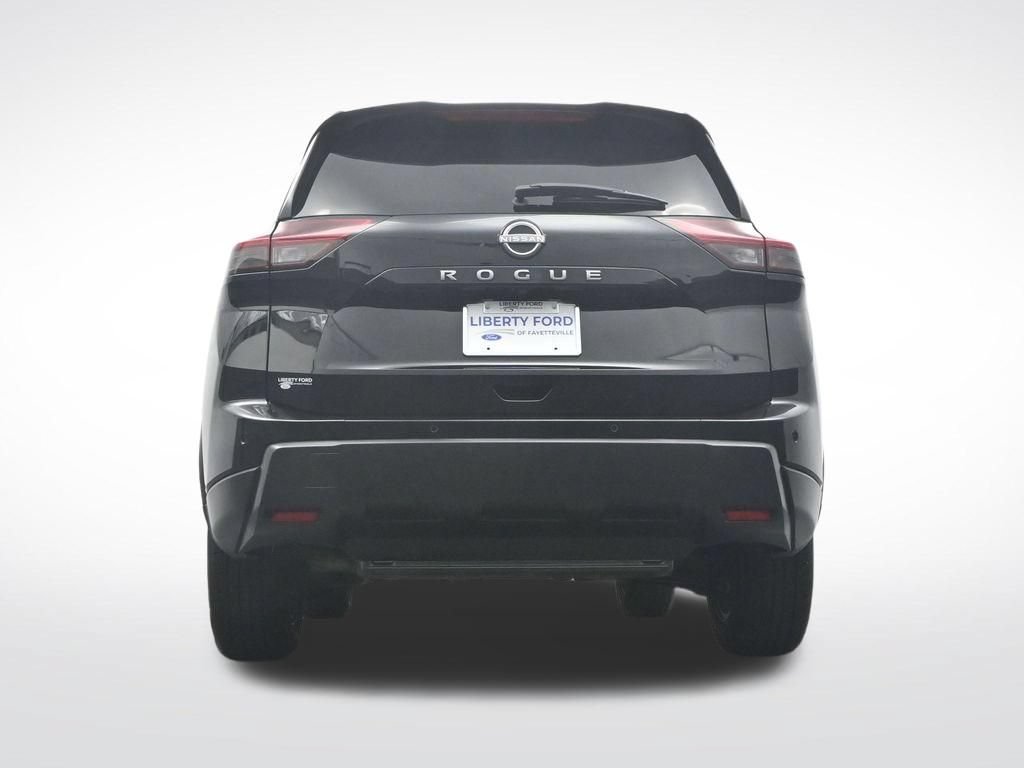 Used 2025 Nissan Rogue SV FWD image 46