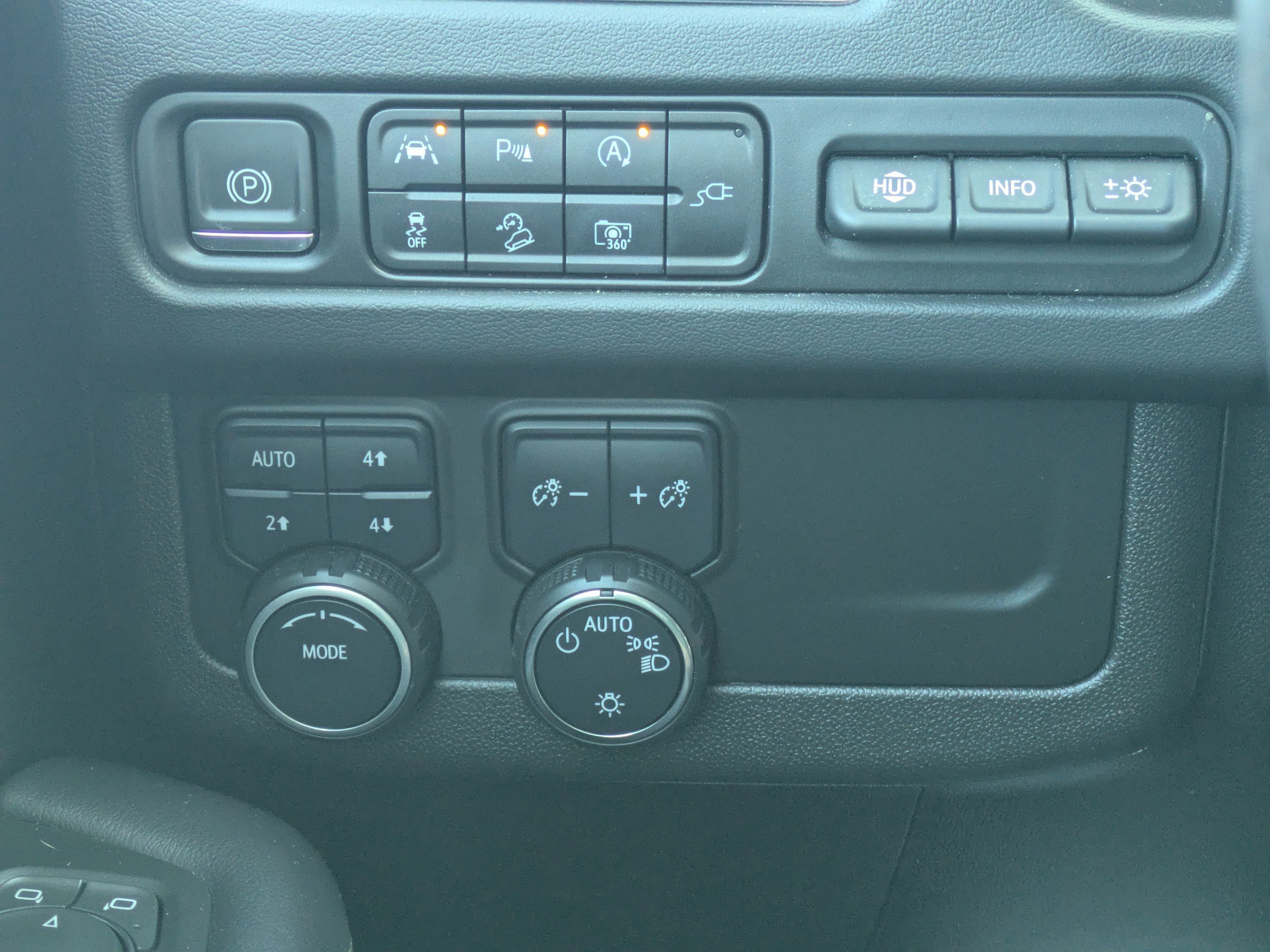 Used 2022 Chevrolet Tahoe High Country image 29