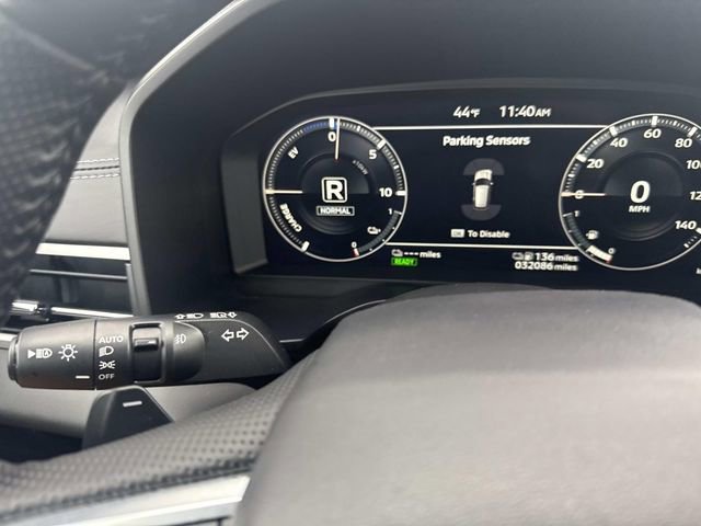 Used 2024 Mitsubishi Outlander 4WD Plug-In Hybrid image 33