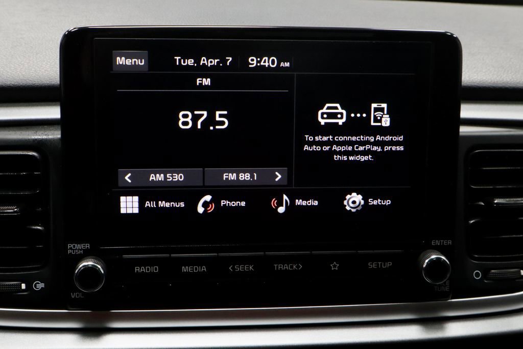 Used 2023 Kia Rio LX image 10