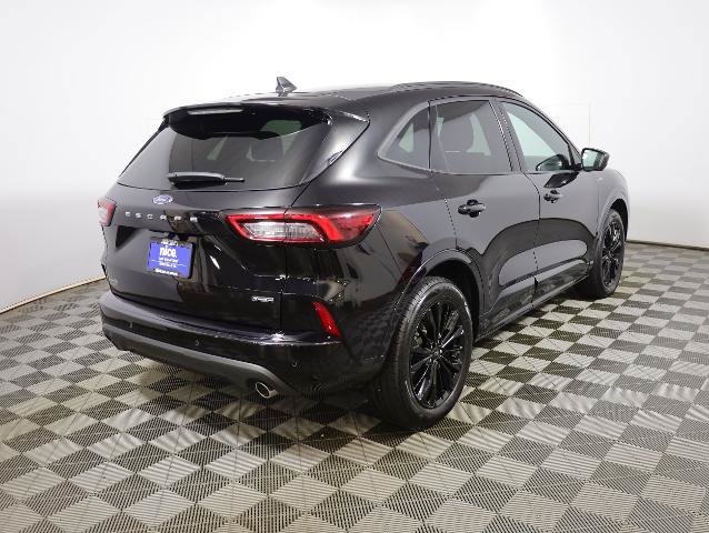 Certified 2025 Ford Escape ST-Line Elite w/ Premium Technology Package AWD/4WD image 6