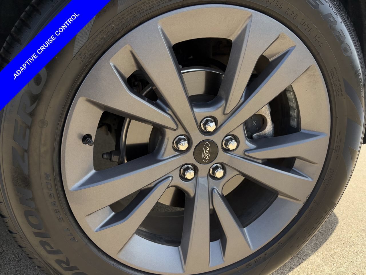 Certified 2023 Ford Explorer XLT w/ Equipment Group 202A RWD image 11