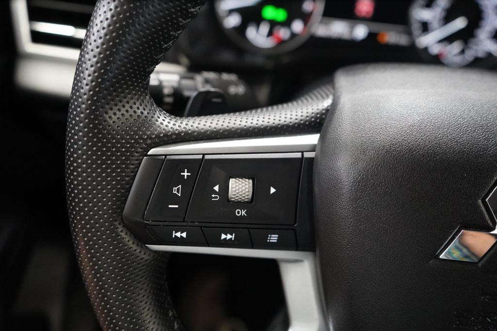 Used 2025 Mitsubishi Outlander SE FWD image 31