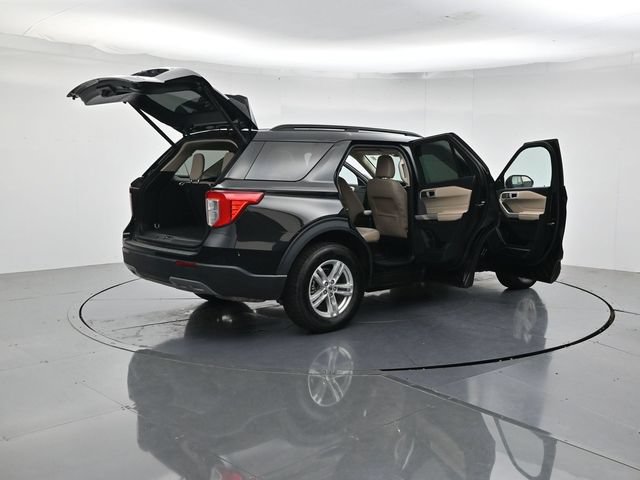Certified 2023 Ford Explorer XLT w/ Equipment Group 202A AWD/4WD image 52