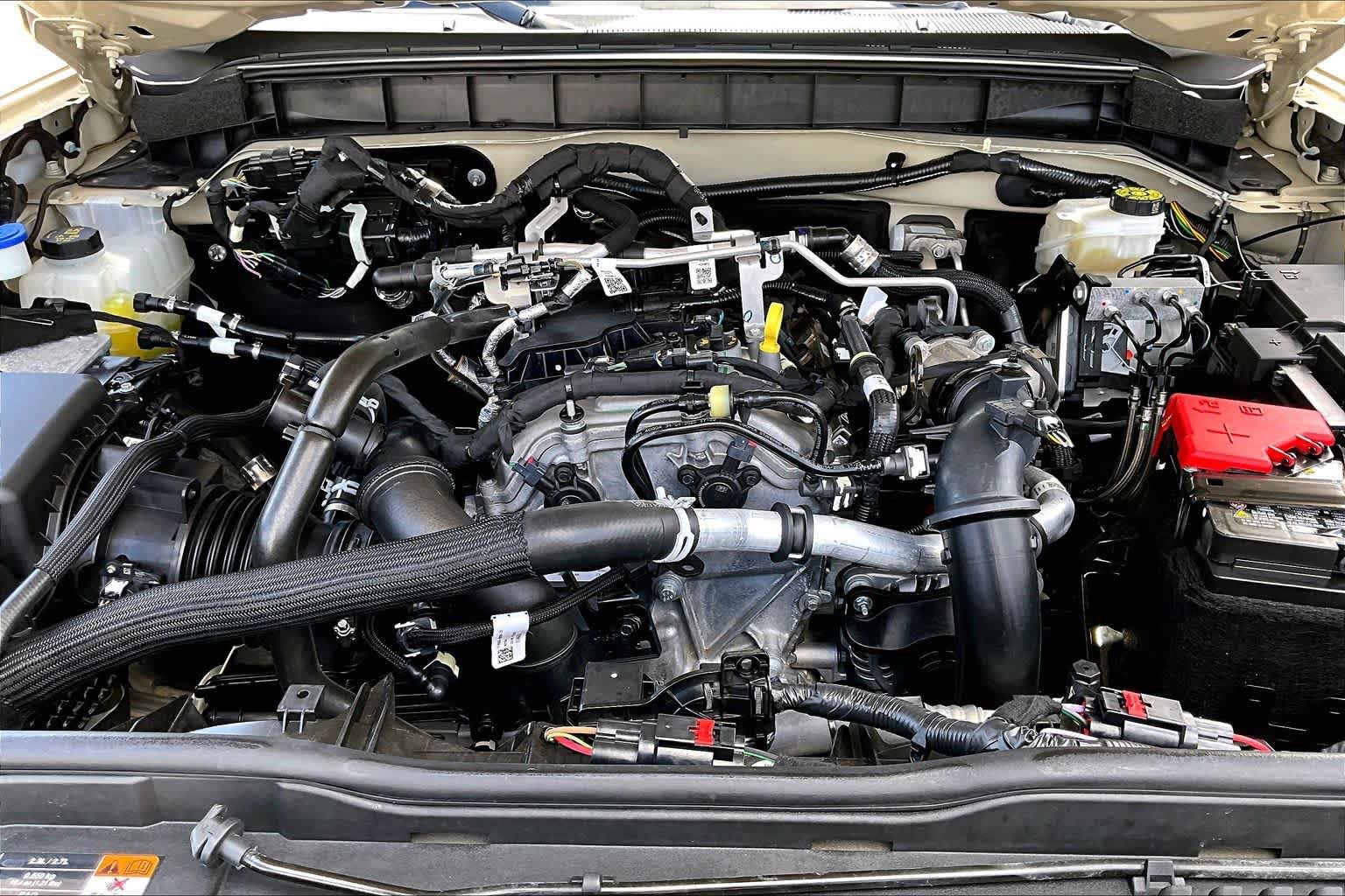 Certified 2025 Ford Bronco Outer Banks AWD/4WD image 32