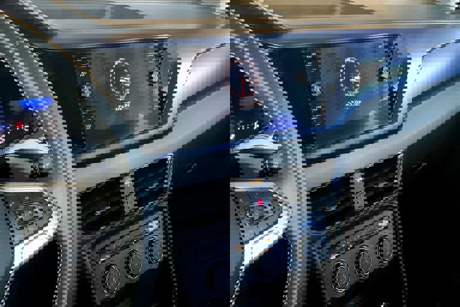 Used 2022 Volkswagen Taos SE image 8