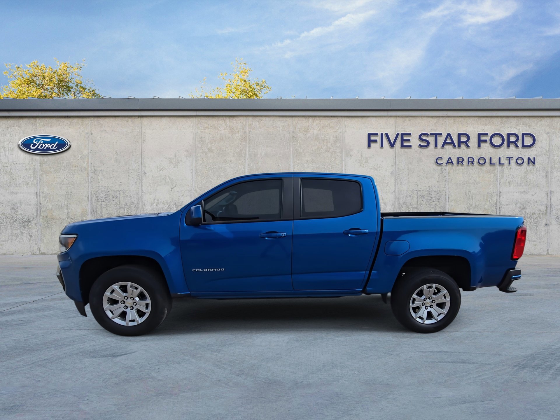 Used 2021 Chevrolet Colorado LT w/ LT Convenience Package image 2
