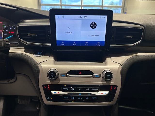 Certified 2024 Ford Explorer XLT w/ Equipment Group 202A AWD/4WD image 10