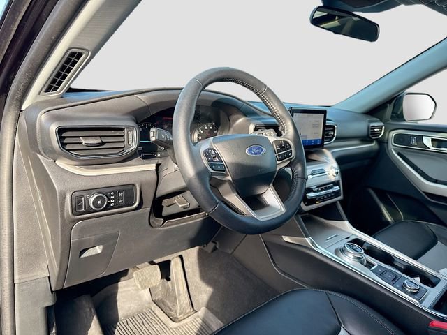 Certified 2023 Ford Explorer XLT w/ Equipment Group 202A image 11