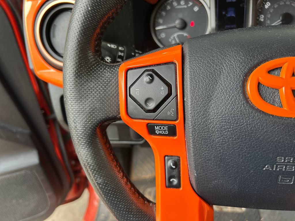 Used 2017 Toyota Tacoma SR5 w/ Tow Package RWD image 22