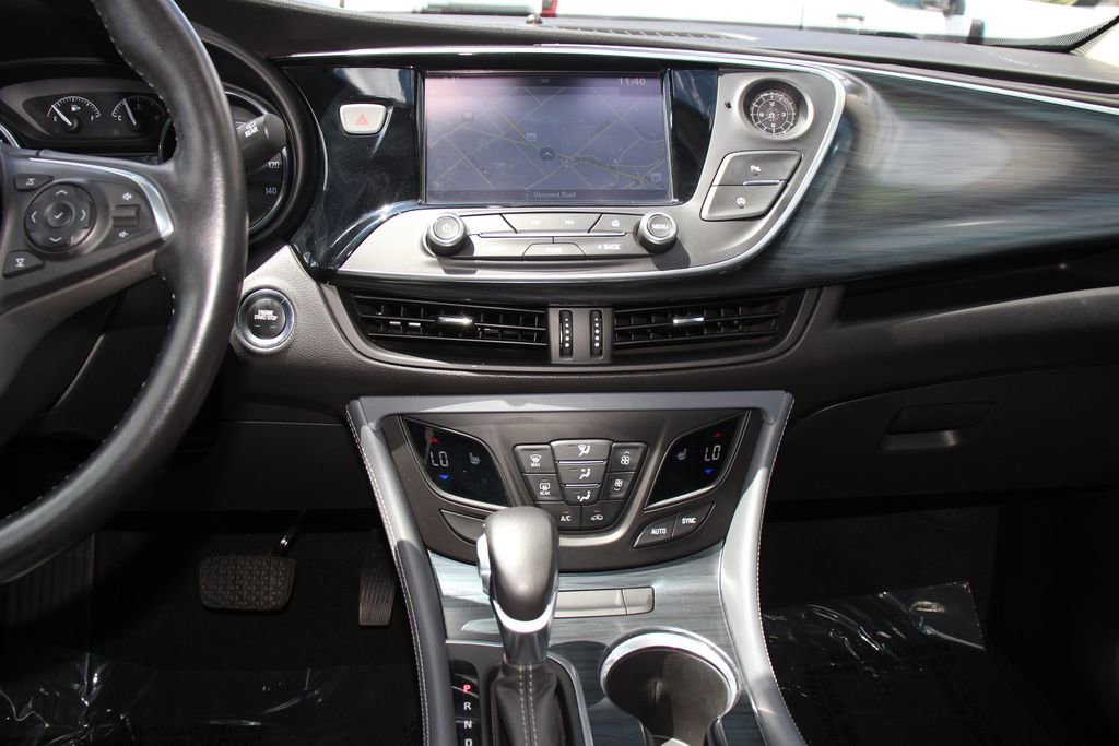 Used 2020 Buick Envision Essence AWD/4WD image 18