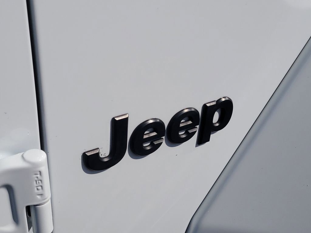 Used 2023 Jeep Wrangler Sport image 6