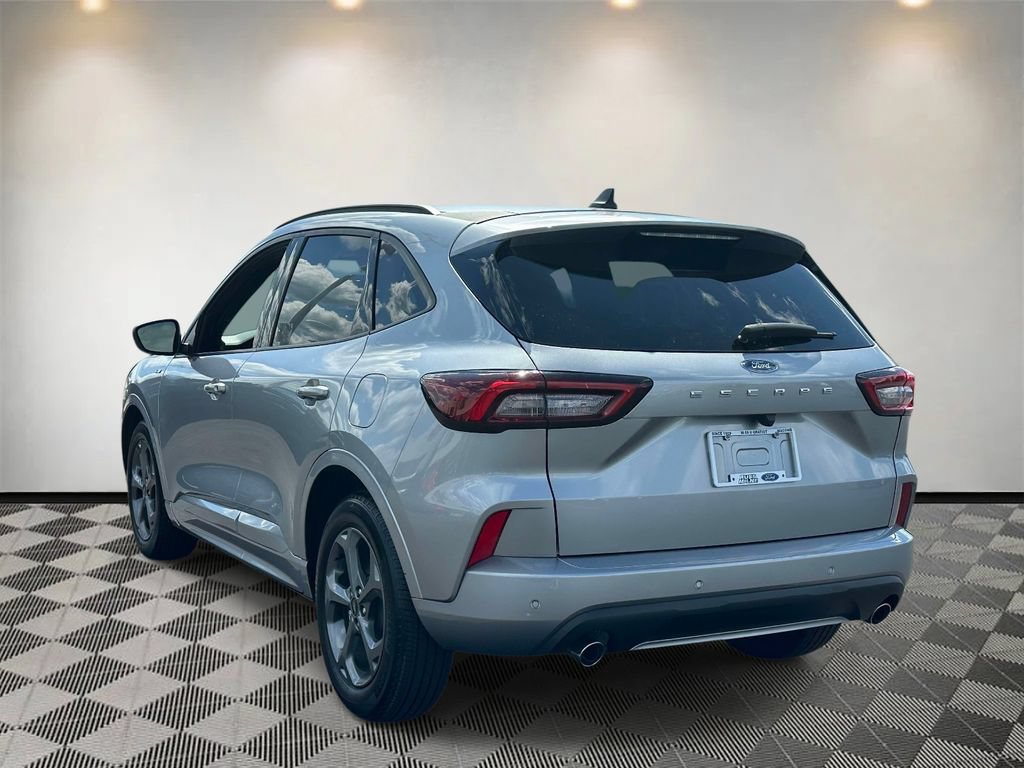 Certified 2024 Ford Escape ST-Line w/ Tech Pack #1 FWD image 5