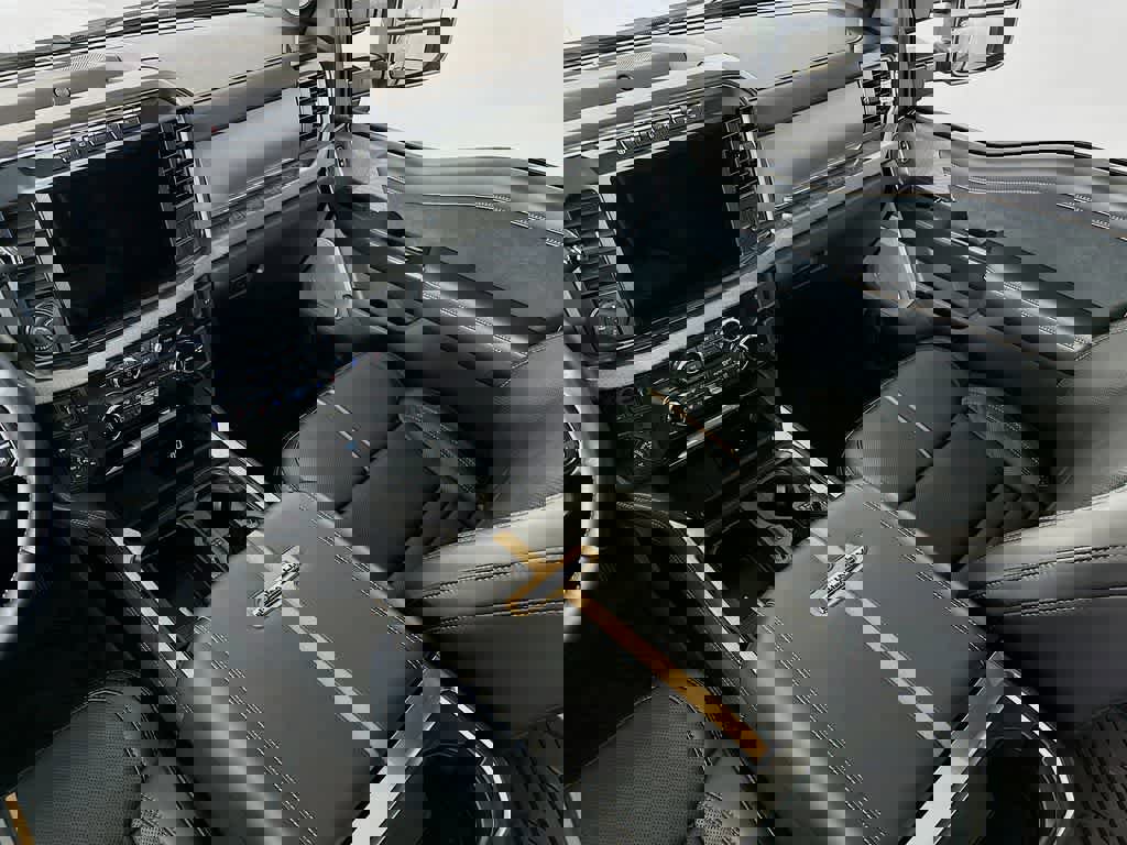 Certified 2024 Ford F250 Platinum w/ Tremor Off-Road Package image 14