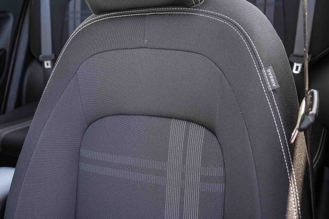 Used 2025 Hyundai Venue SEL FWD image 29
