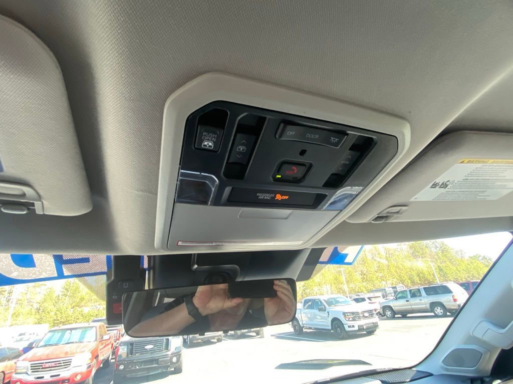 Used 2023 Toyota Tundra Limited image 19