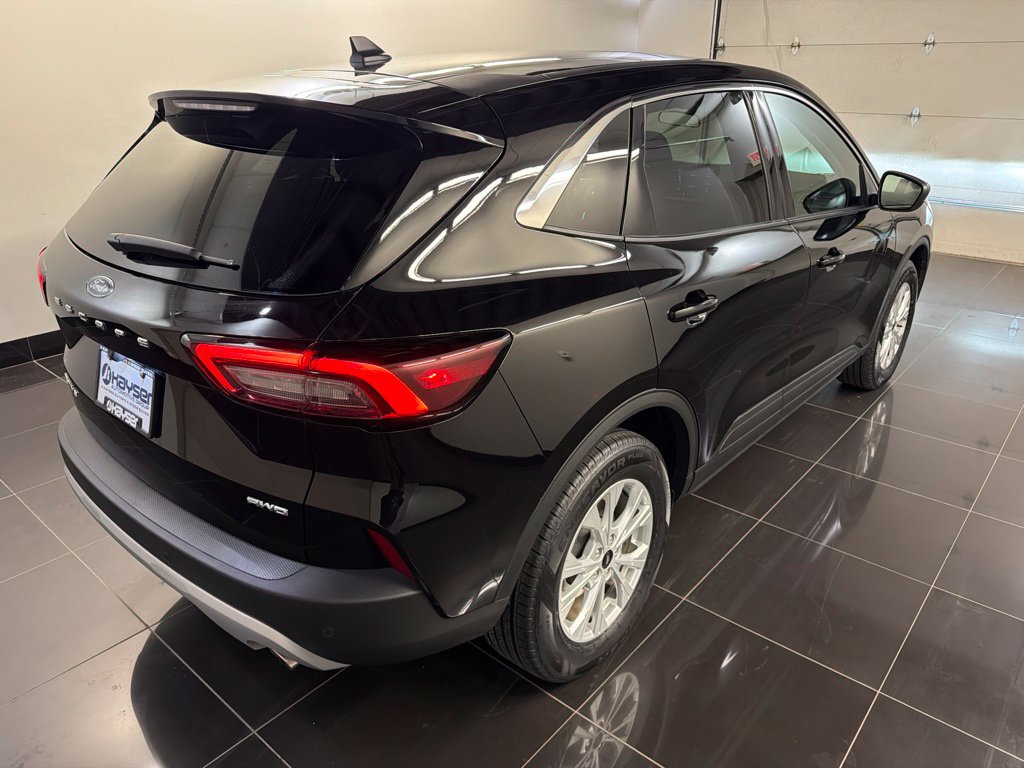Certified 2023 Ford Escape Active w/ Tech Pack #1 AWD/4WD image 6